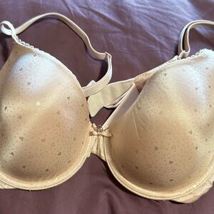 Victoria's Secret Cream Heart-Patterned Bra